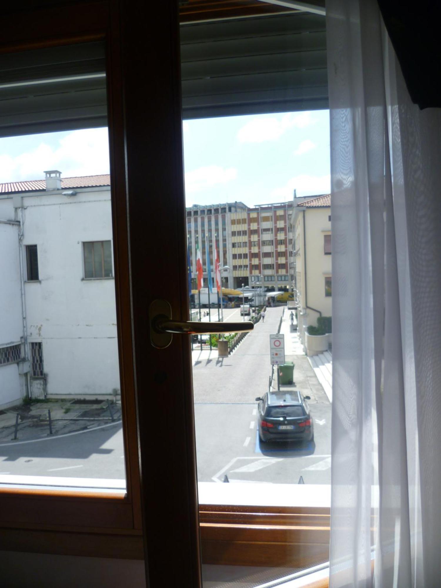 Hotel Minerva Pordenone Exteriér fotografie