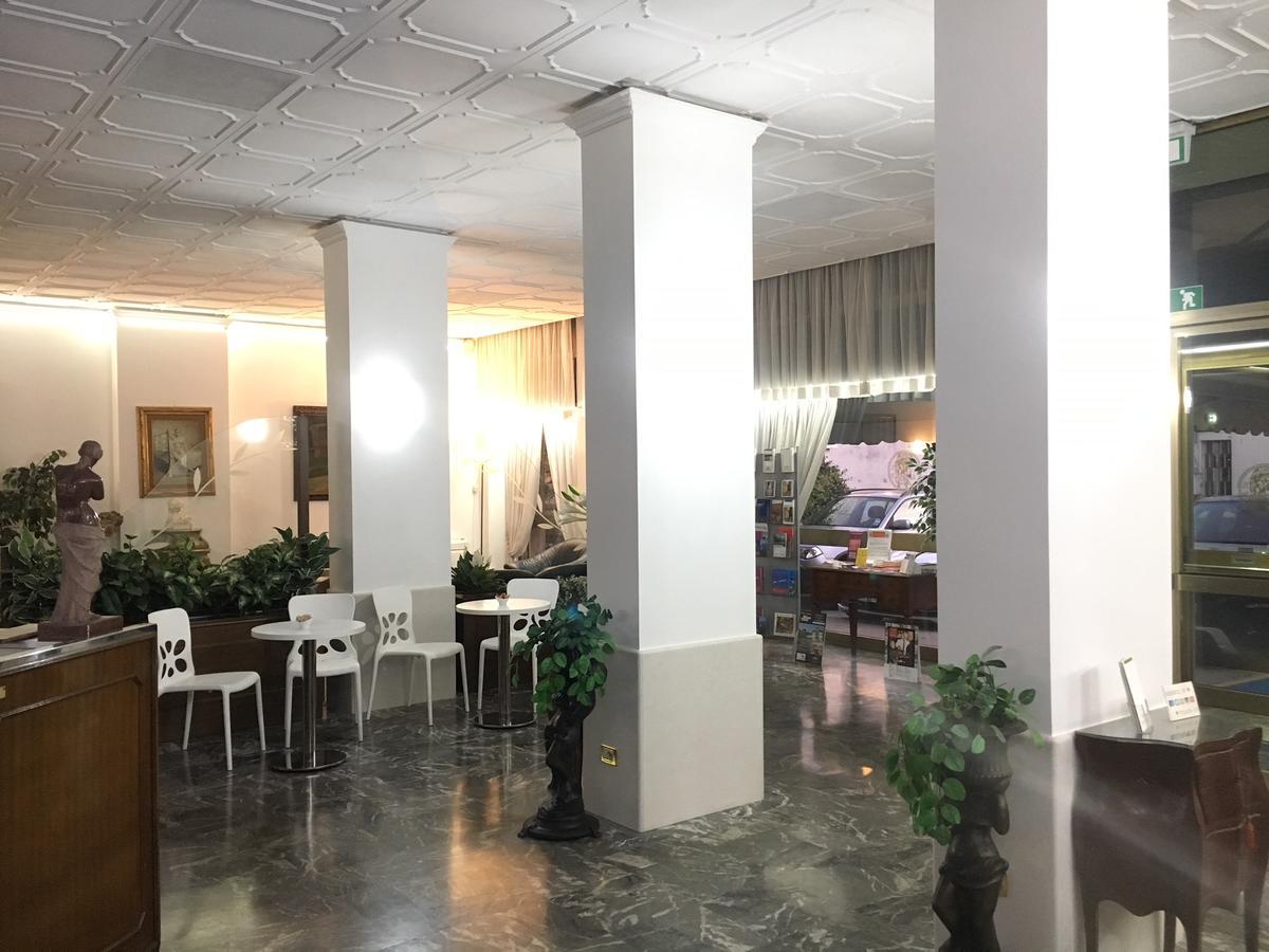 Hotel Minerva Pordenone Exteriér fotografie